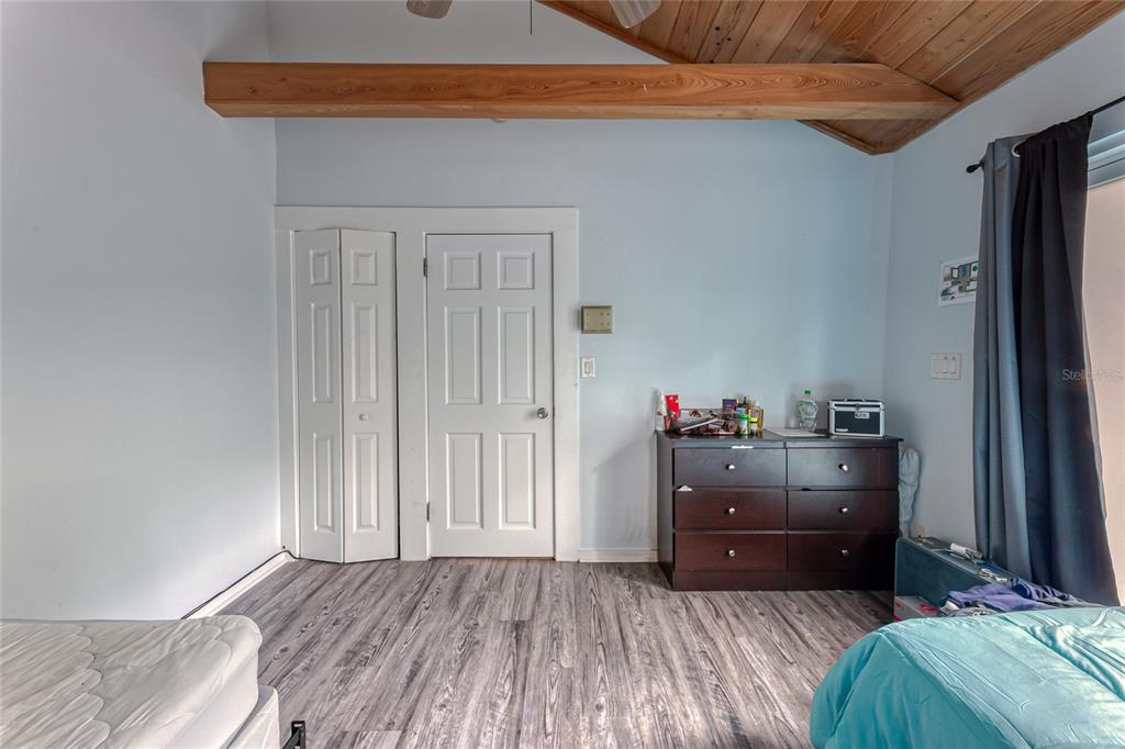 WAVERLY PLACE 2-19 D - Residential Income