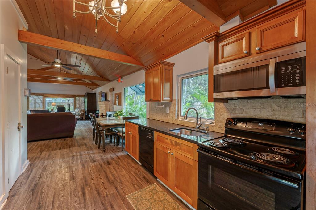 WAVERLY PLACE 2-19 D - Residential Income