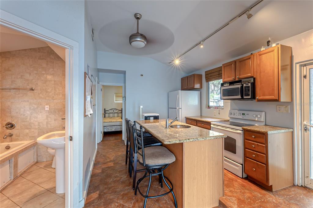 WAVERLY PLACE 2-19 D - Residential Income