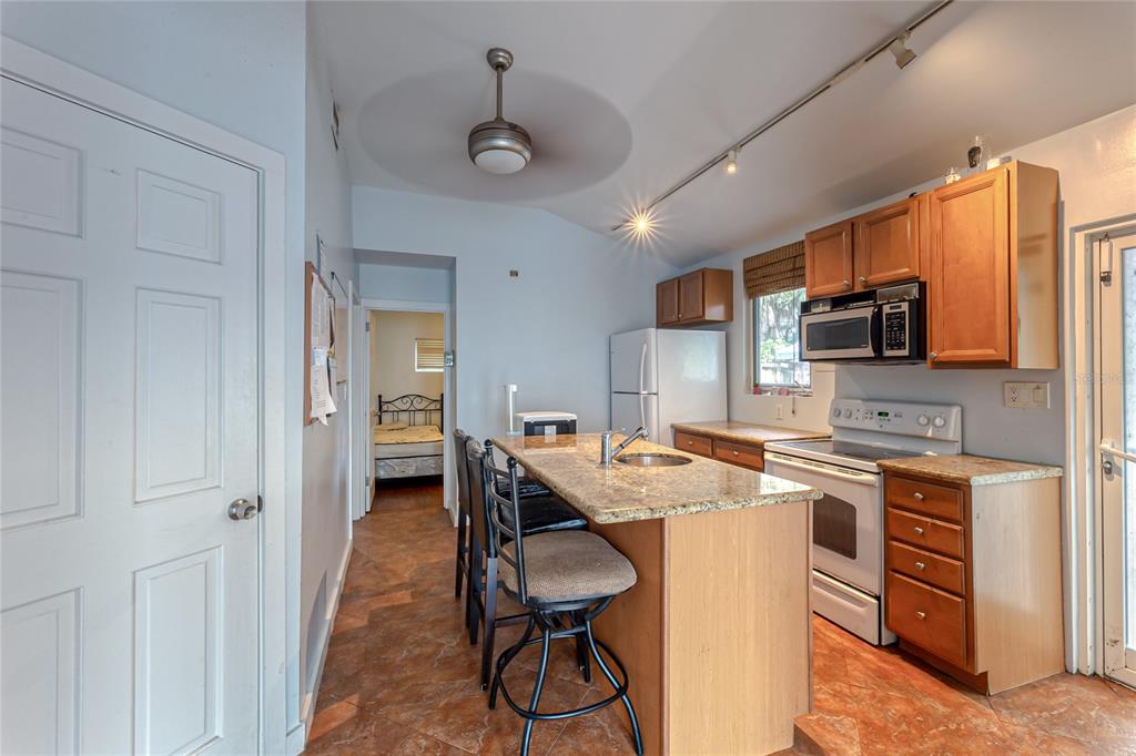 WAVERLY PLACE 2-19 D - Residential Income