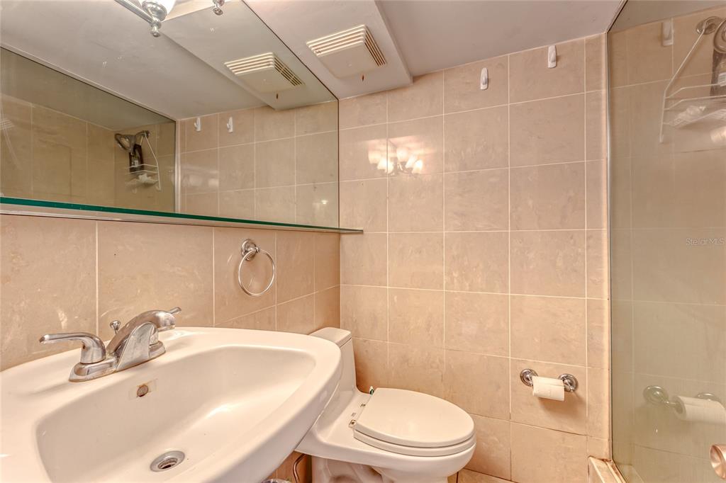 WAVERLY PLACE 2-19 D - Residential Income