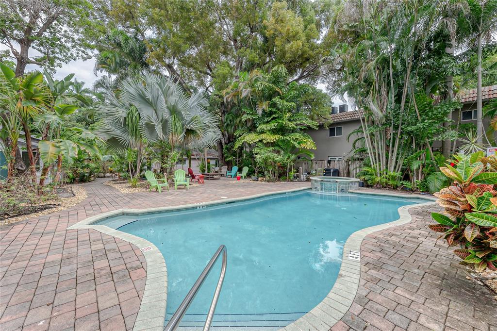 WAVERLY PLACE 2-19 D - Residential Income