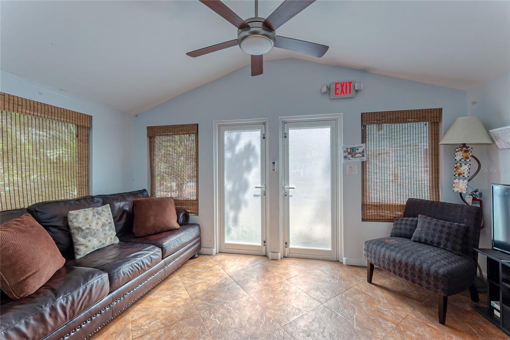 WAVERLY PLACE 2-19 D - Residential Income