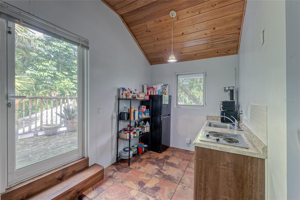 WAVERLY PLACE 2-19 D - Residential Income