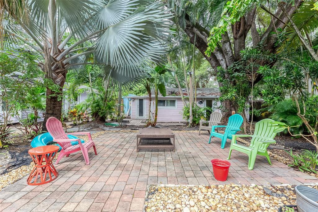 WAVERLY PLACE 2-19 D - Residential Income