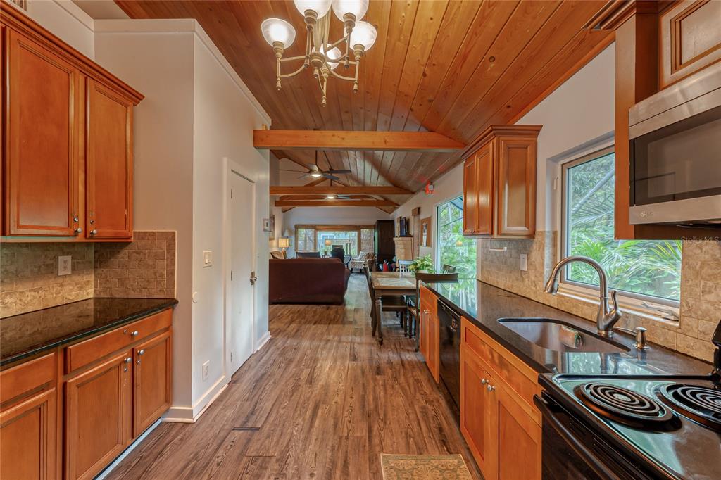 WAVERLY PLACE 2-19 D - Residential Income