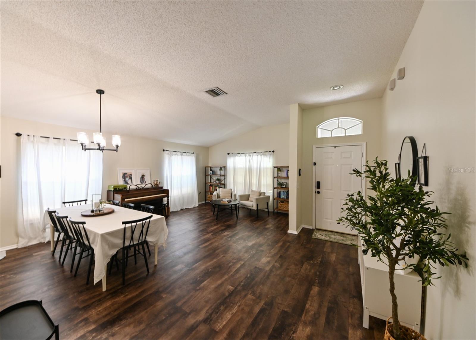 VILLAROSA I - Residential