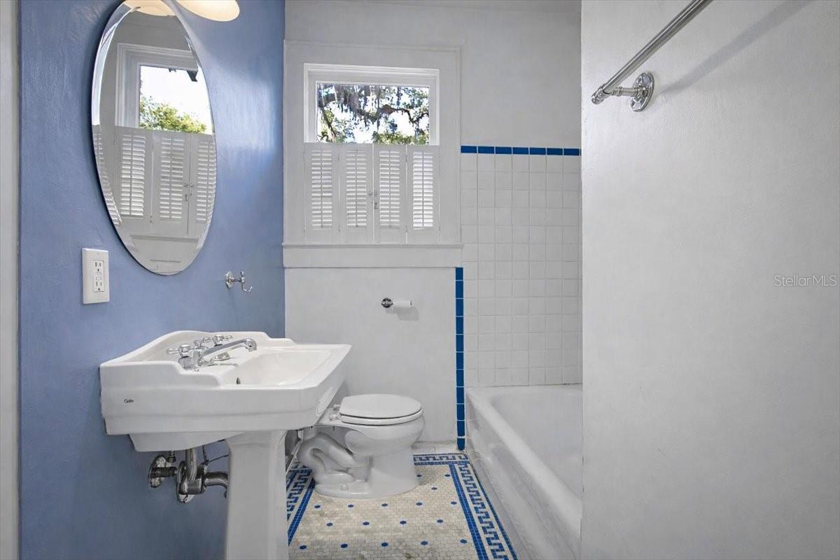 DUCK POND - Residential