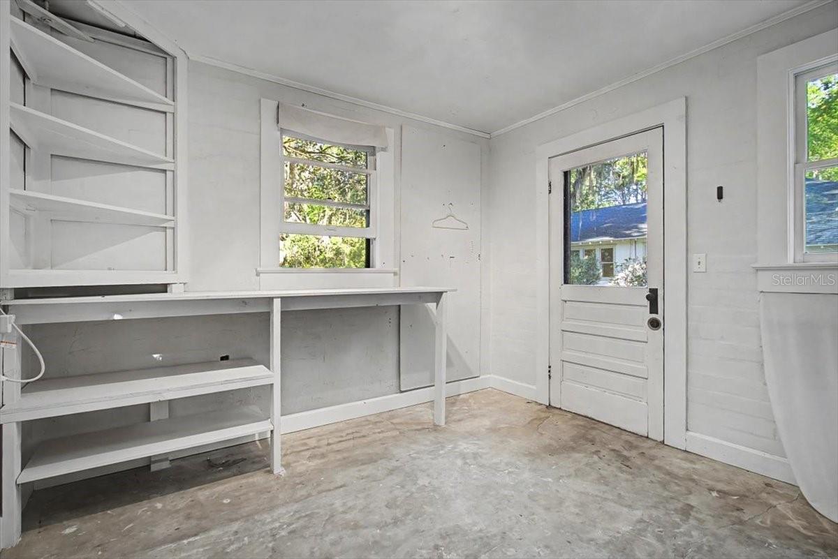 DUCK POND - Residential