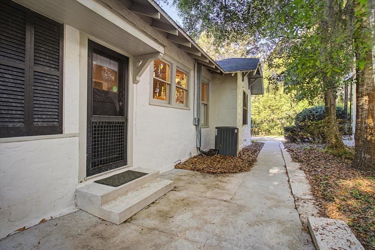 DUCK POND - Residential