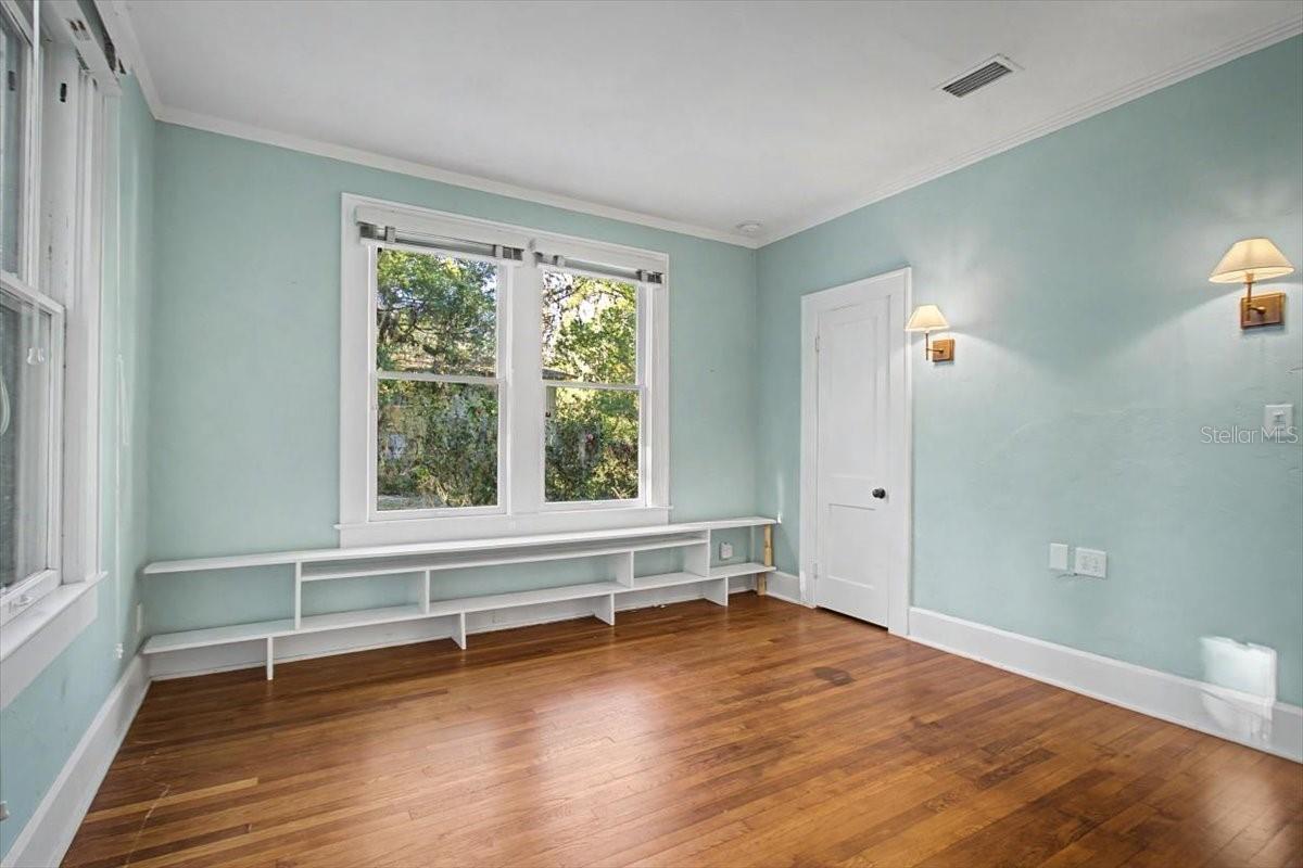 DUCK POND - Residential