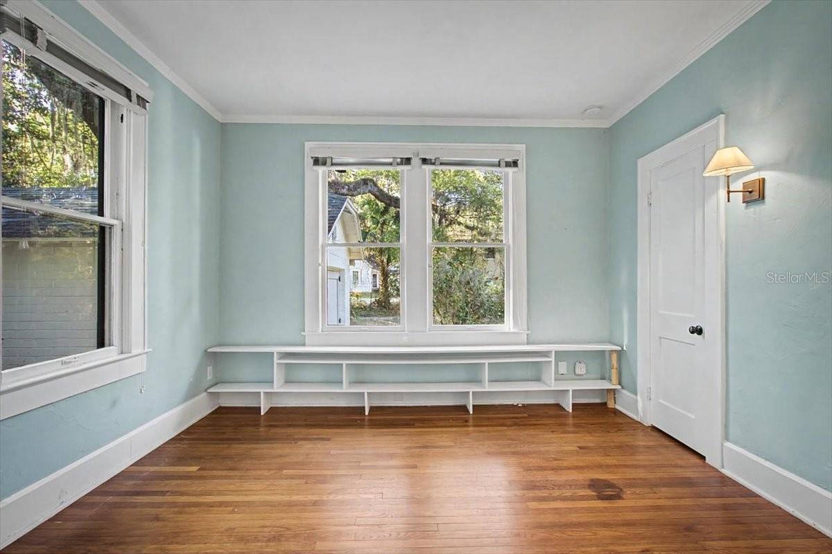 DUCK POND - Residential