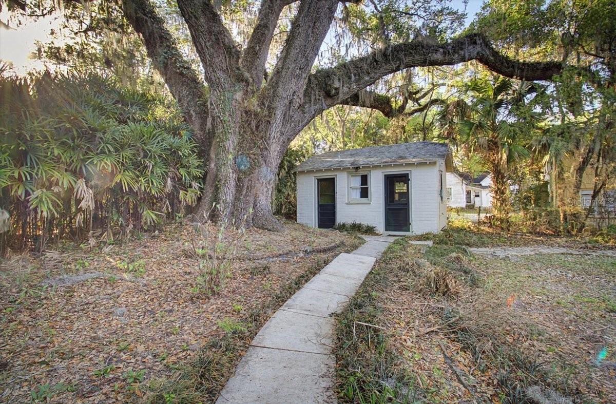 DUCK POND - Residential