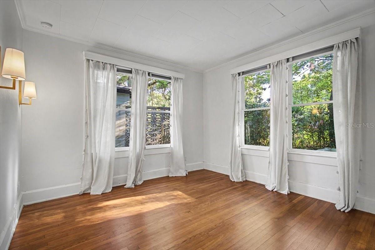 DUCK POND - Residential