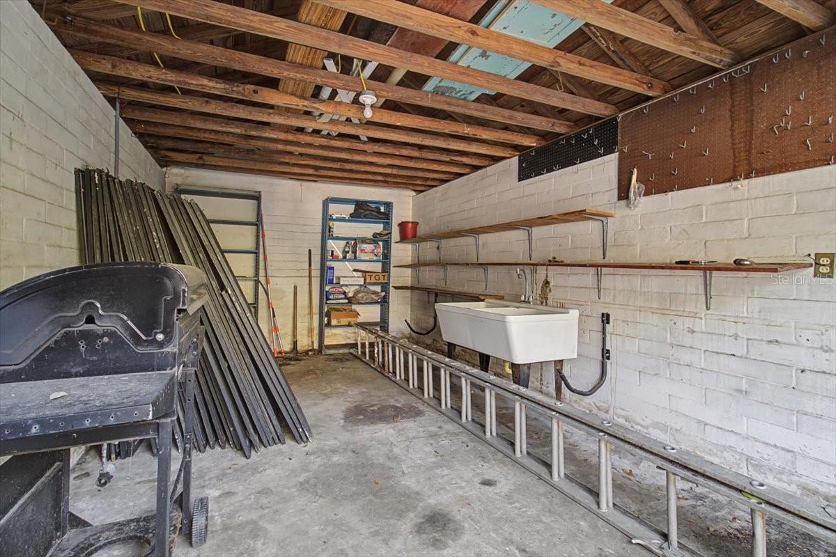 DUCK POND - Residential