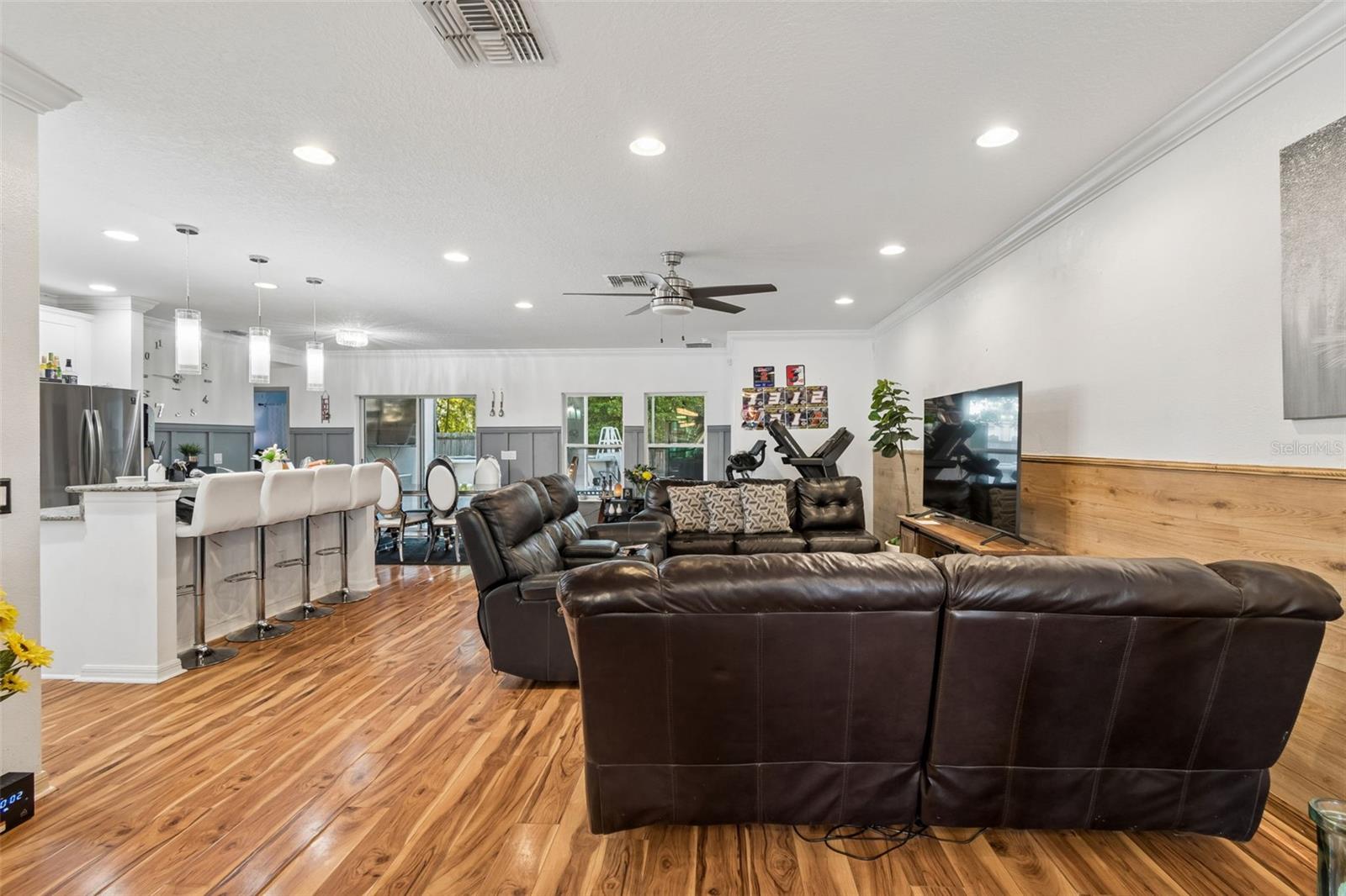 SPRING HILL - Residential