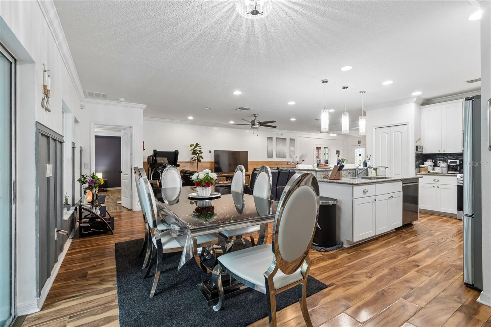 SPRING HILL - Residential