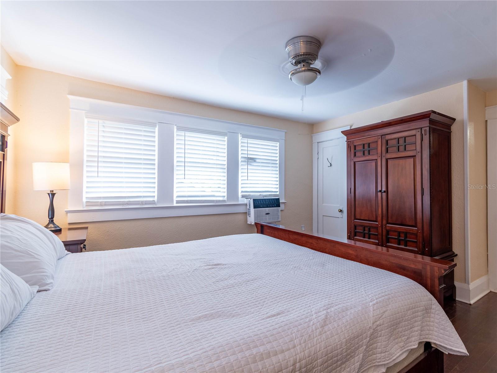 WEST SUWANEE HEIGHTS - Residential Lease
