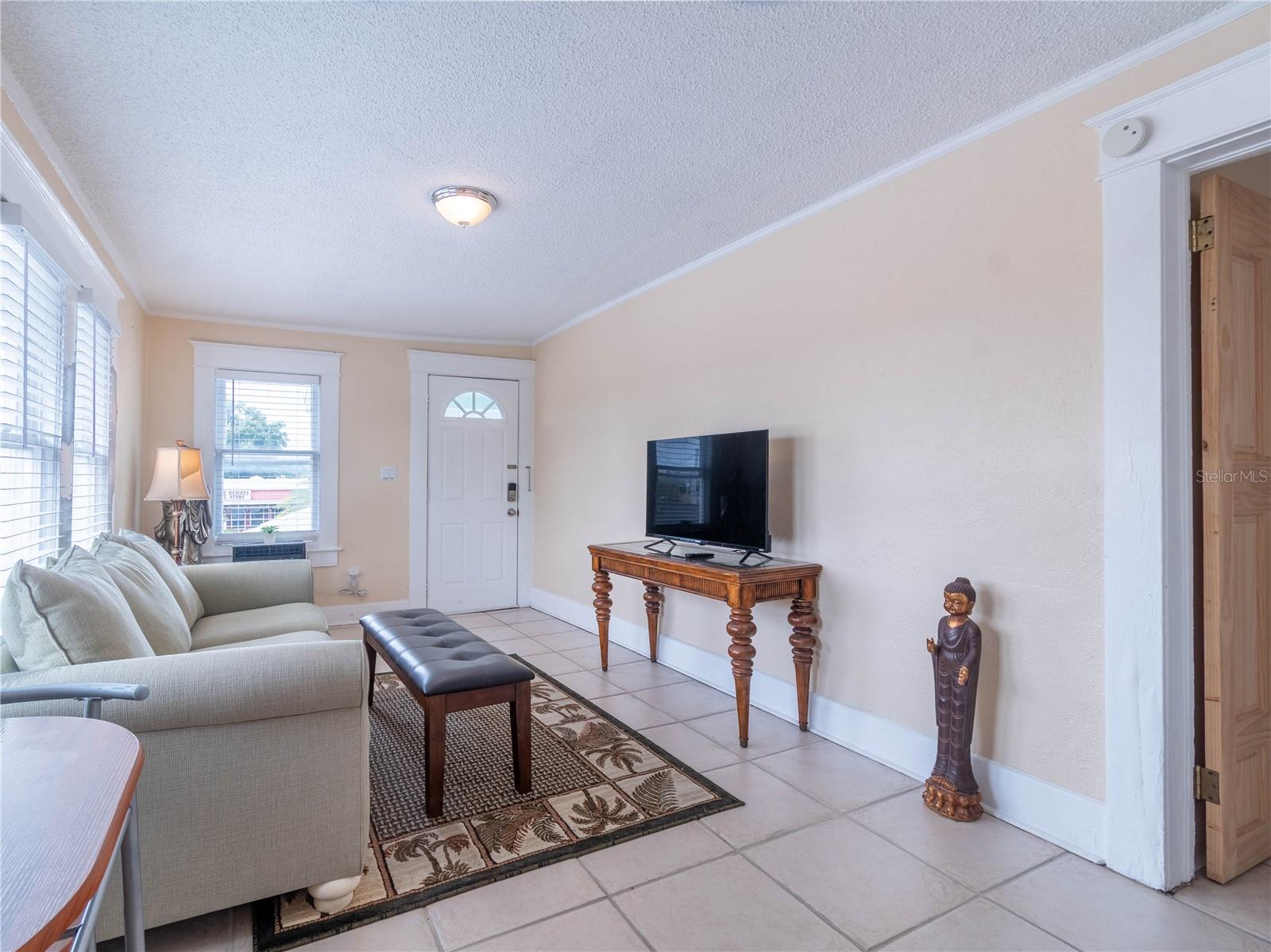 WEST SUWANEE HEIGHTS - Residential Lease