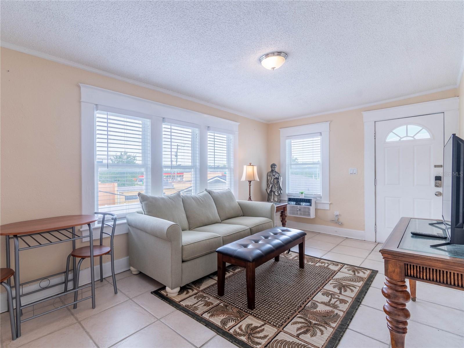 WEST SUWANEE HEIGHTS - Residential Lease