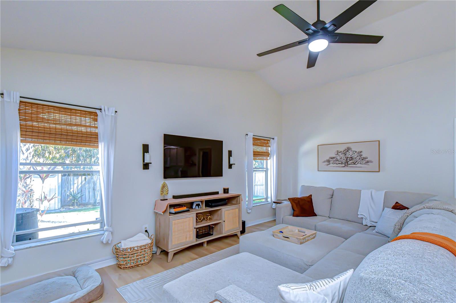 RANDOM OAKS PH I - Residential