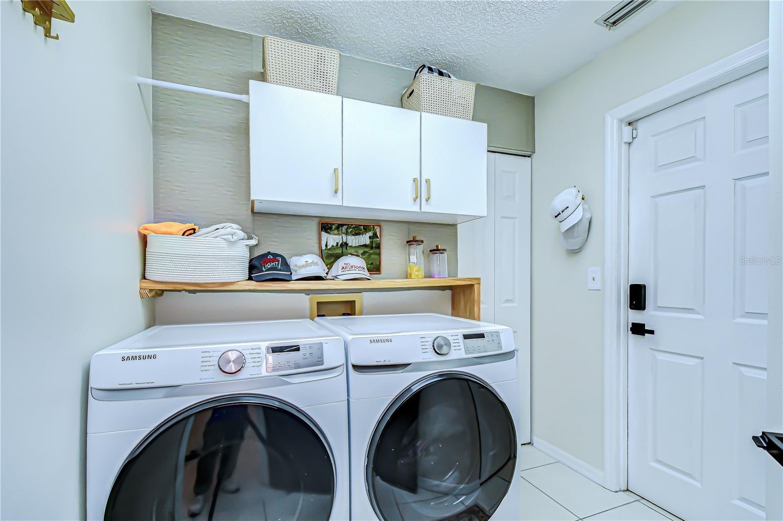 RANDOM OAKS PH I - Residential