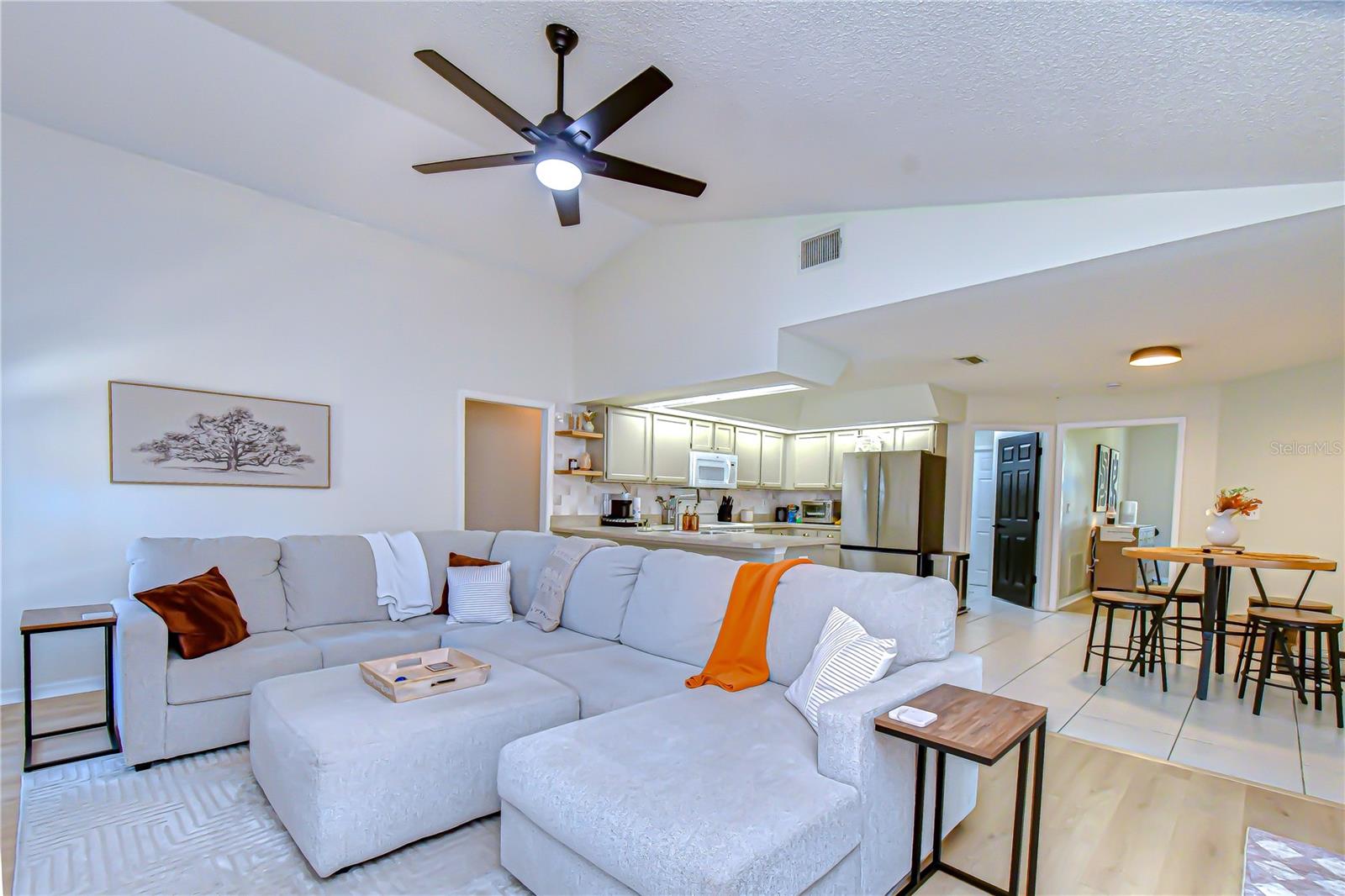 RANDOM OAKS PH I - Residential