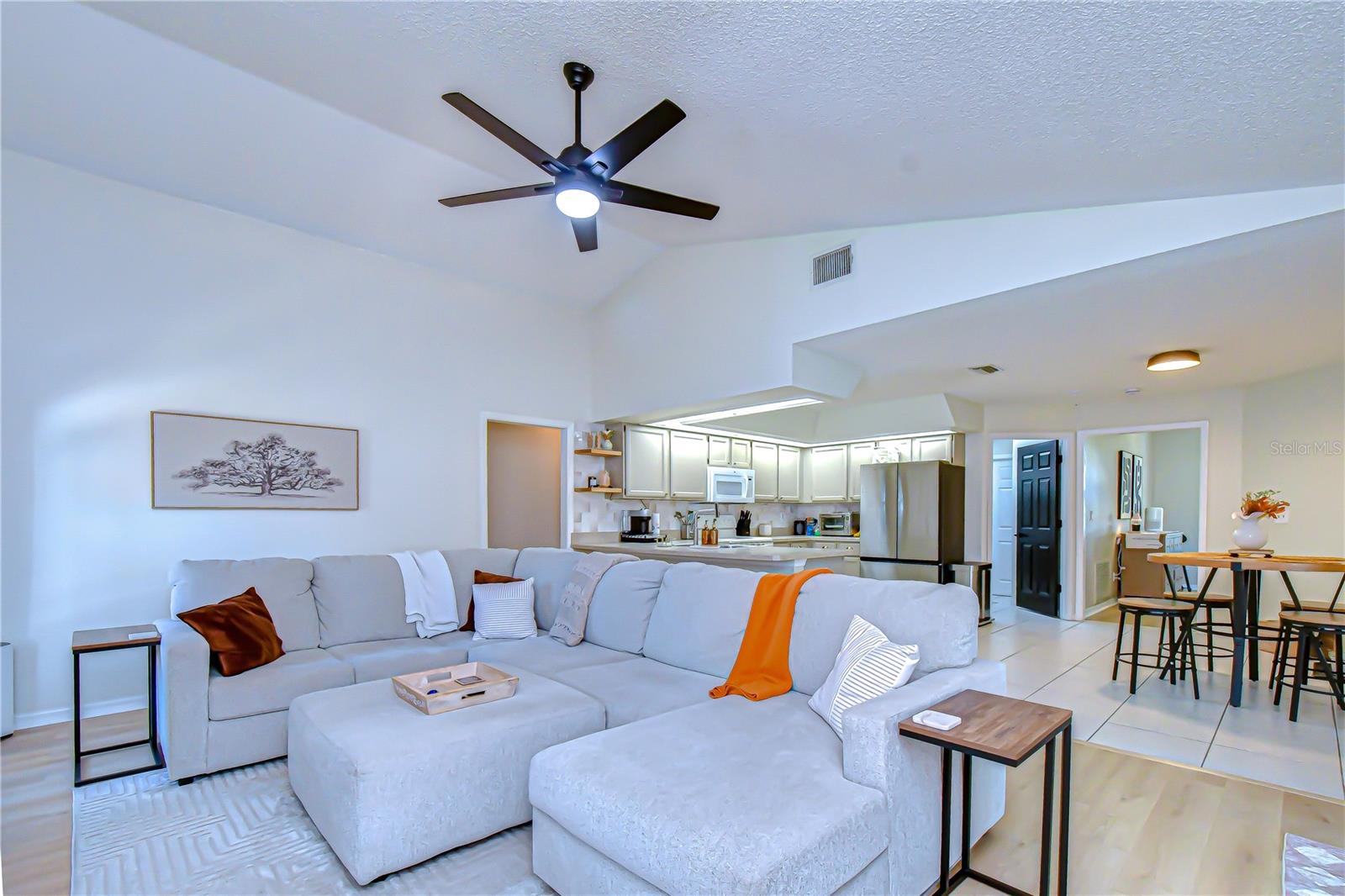 RANDOM OAKS PH I - Residential