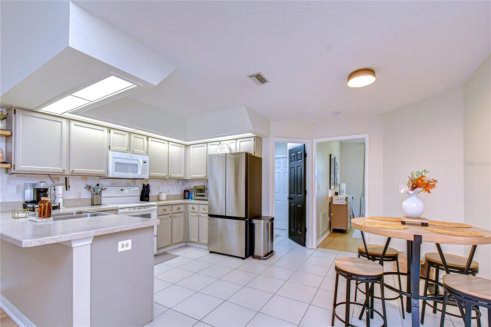 RANDOM OAKS PH I - Residential