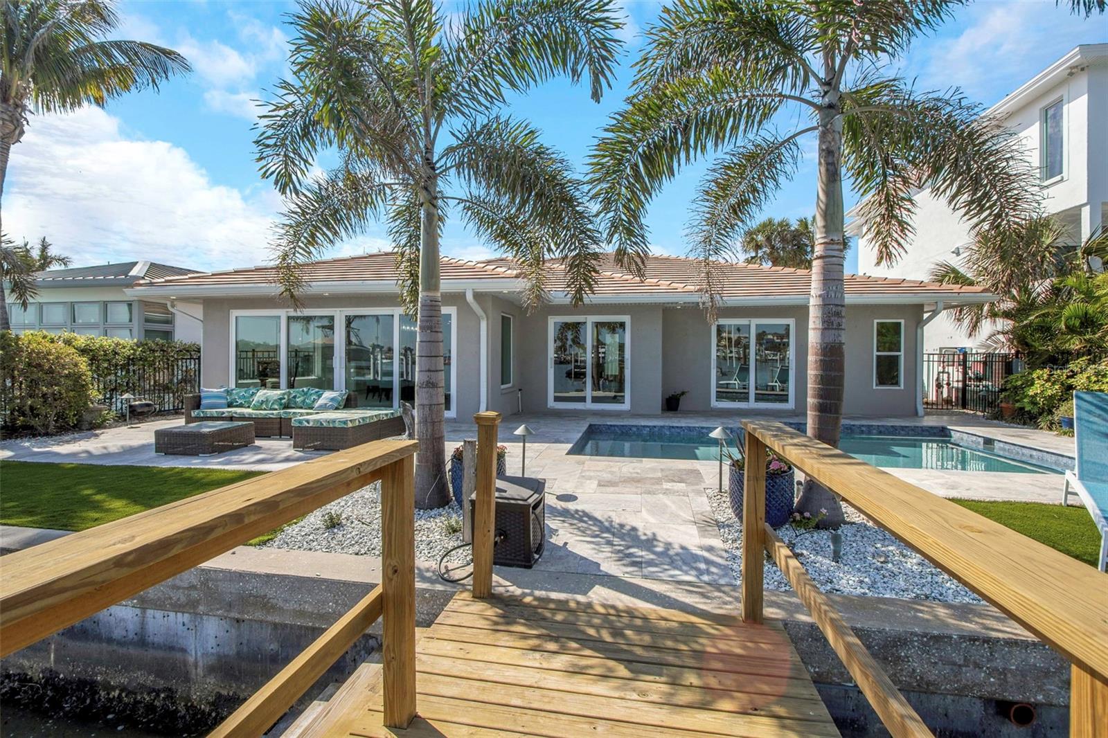 BAYSIDE SUB - Residential