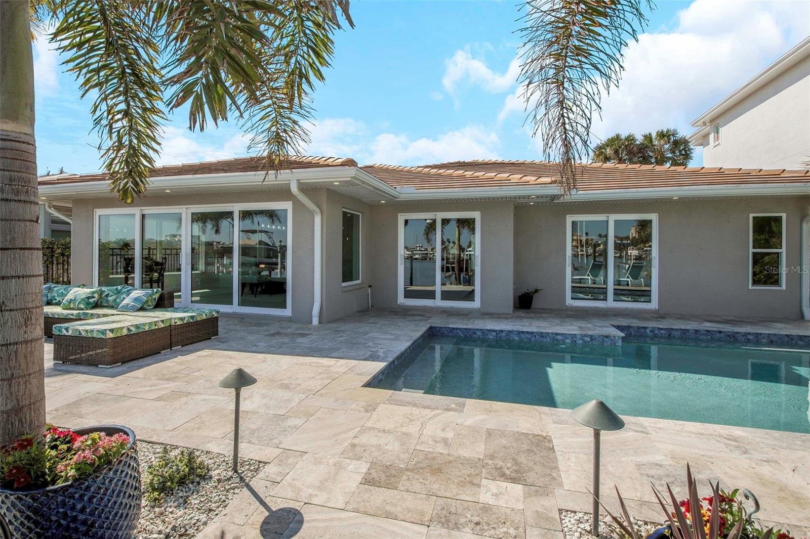 BAYSIDE SUB - Residential