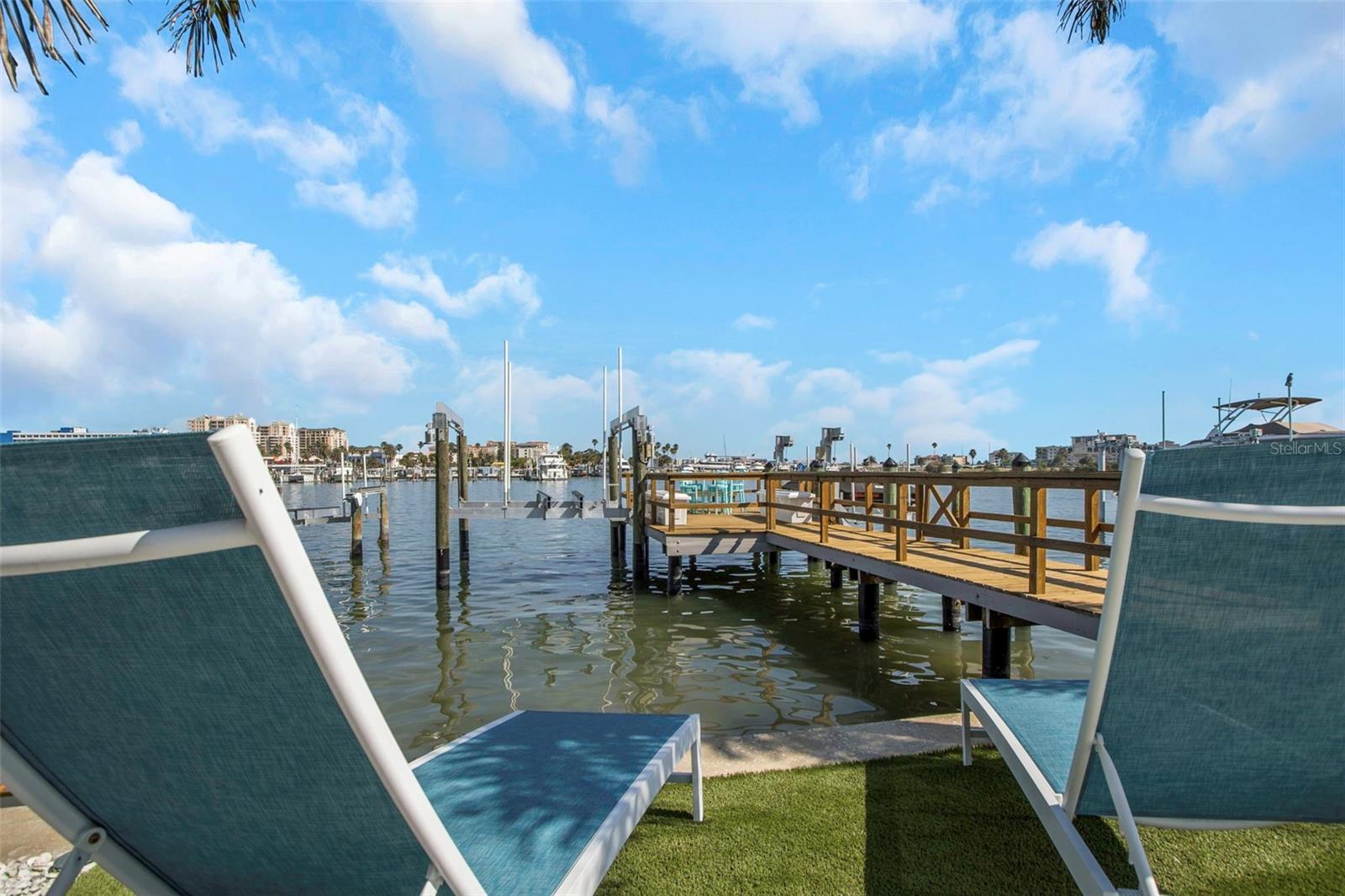 BAYSIDE SUB - Residential