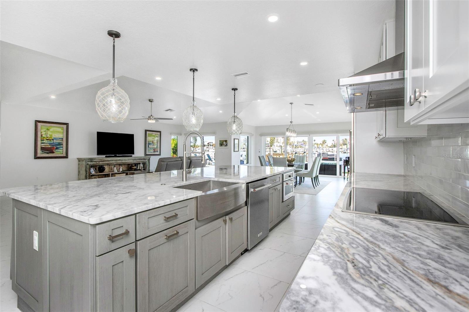 BAYSIDE SUB - Residential