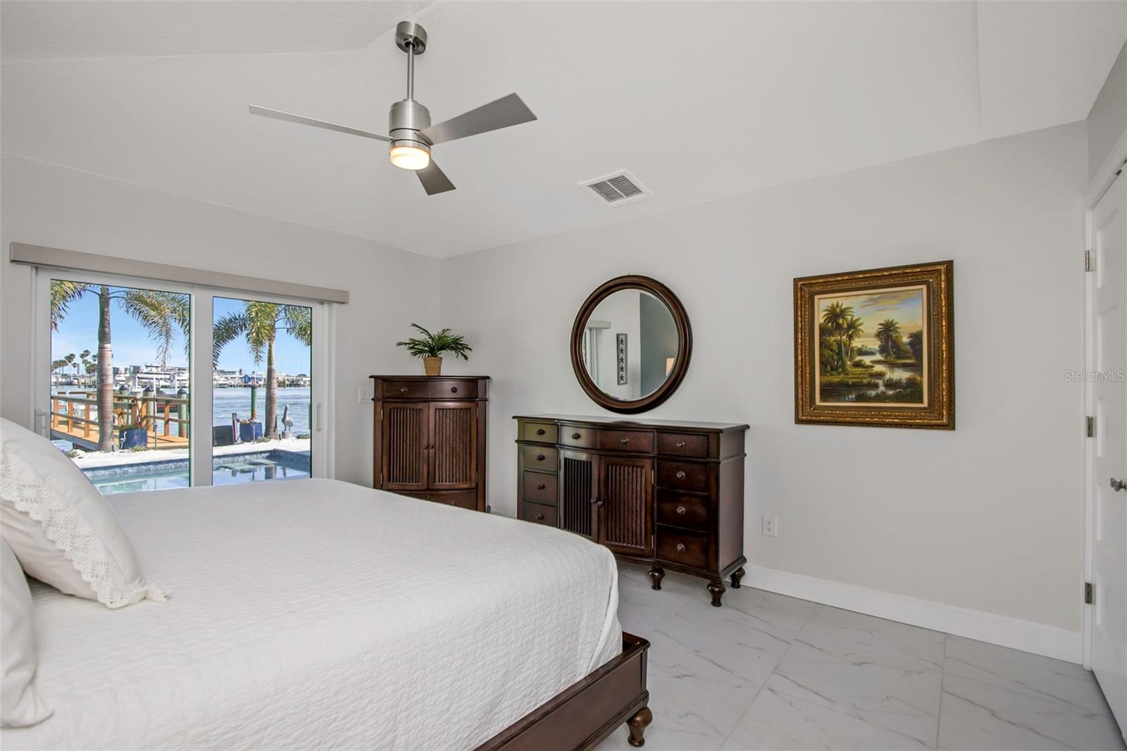 BAYSIDE SUB - Residential