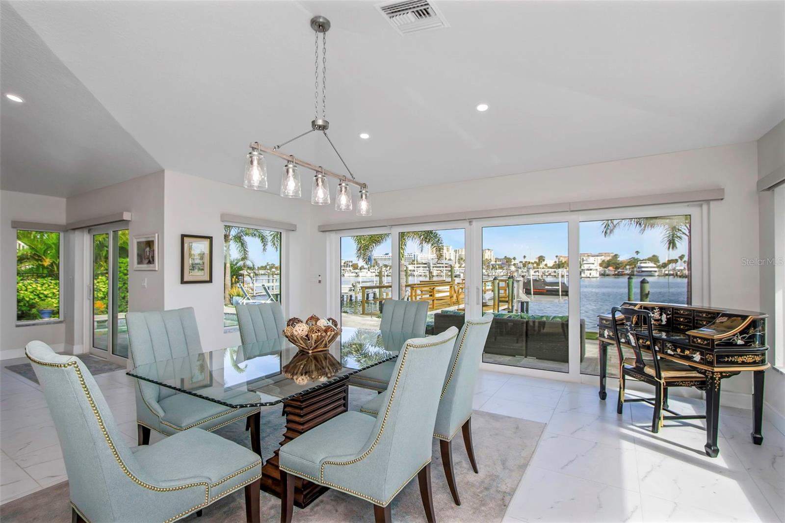 BAYSIDE SUB - Residential