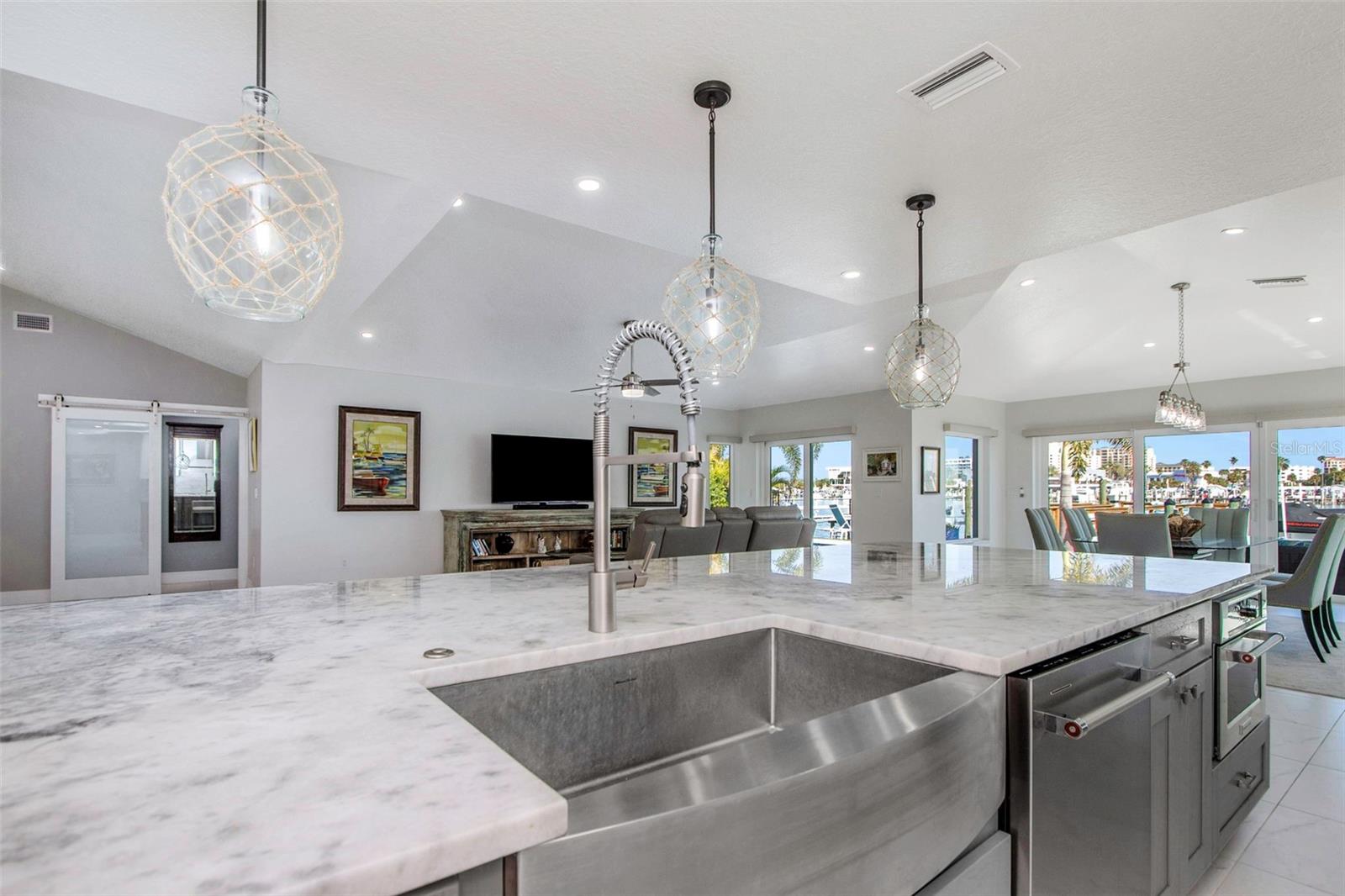 BAYSIDE SUB - Residential