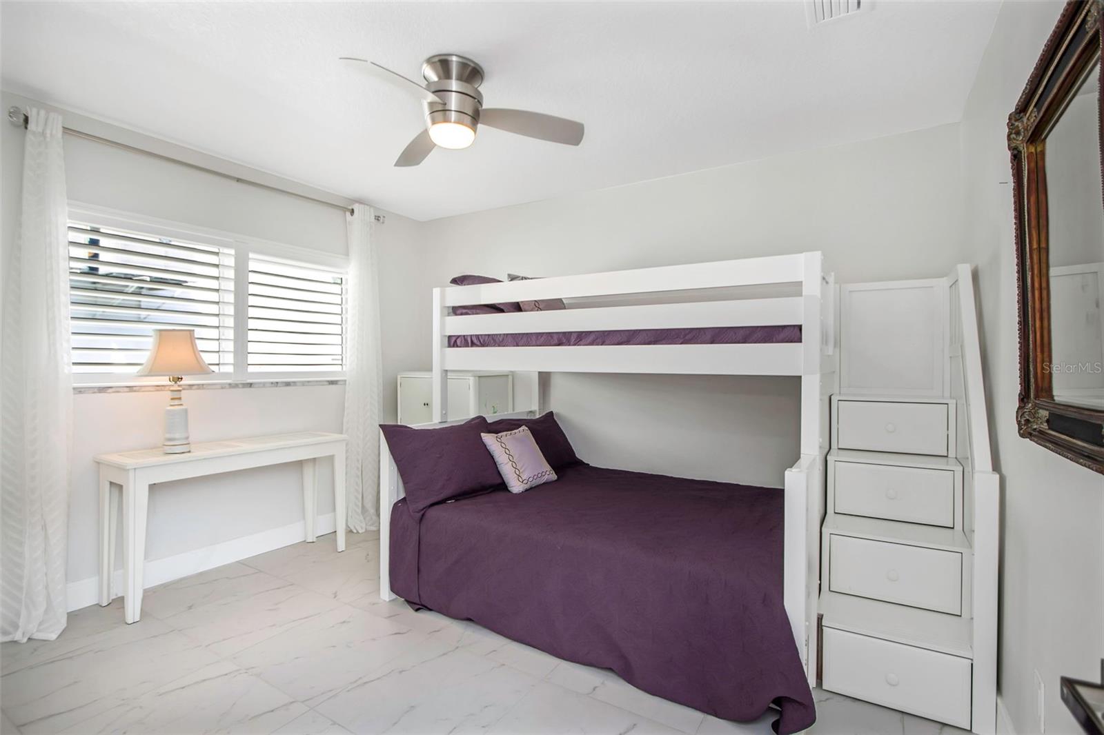 BAYSIDE SUB - Residential