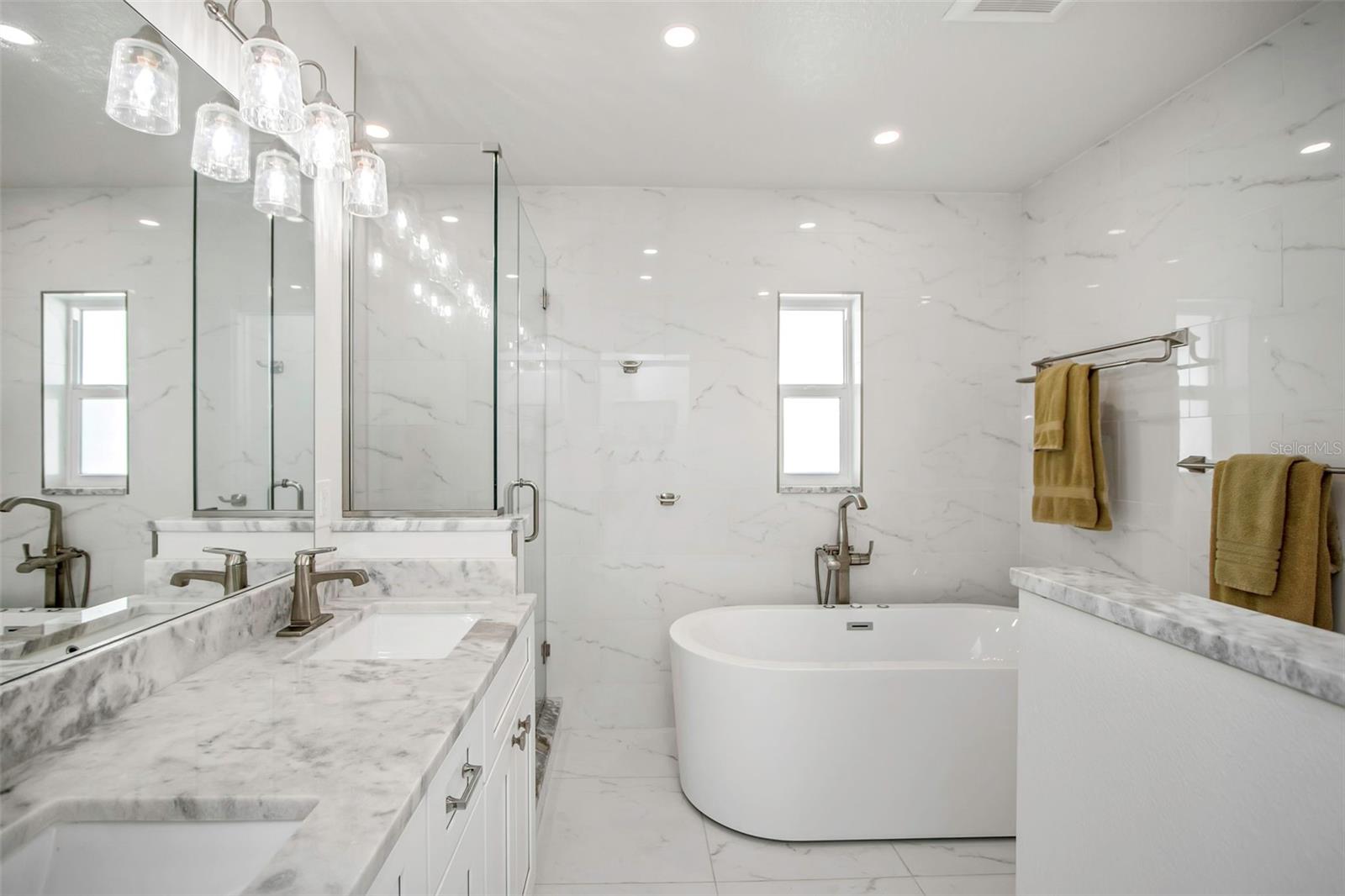 BAYSIDE SUB - Residential