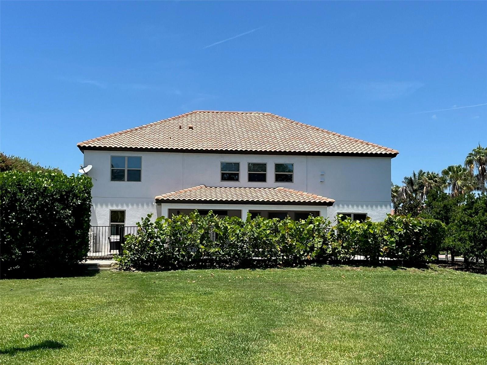ESTUARY OF MOBBLY BAY - Residential