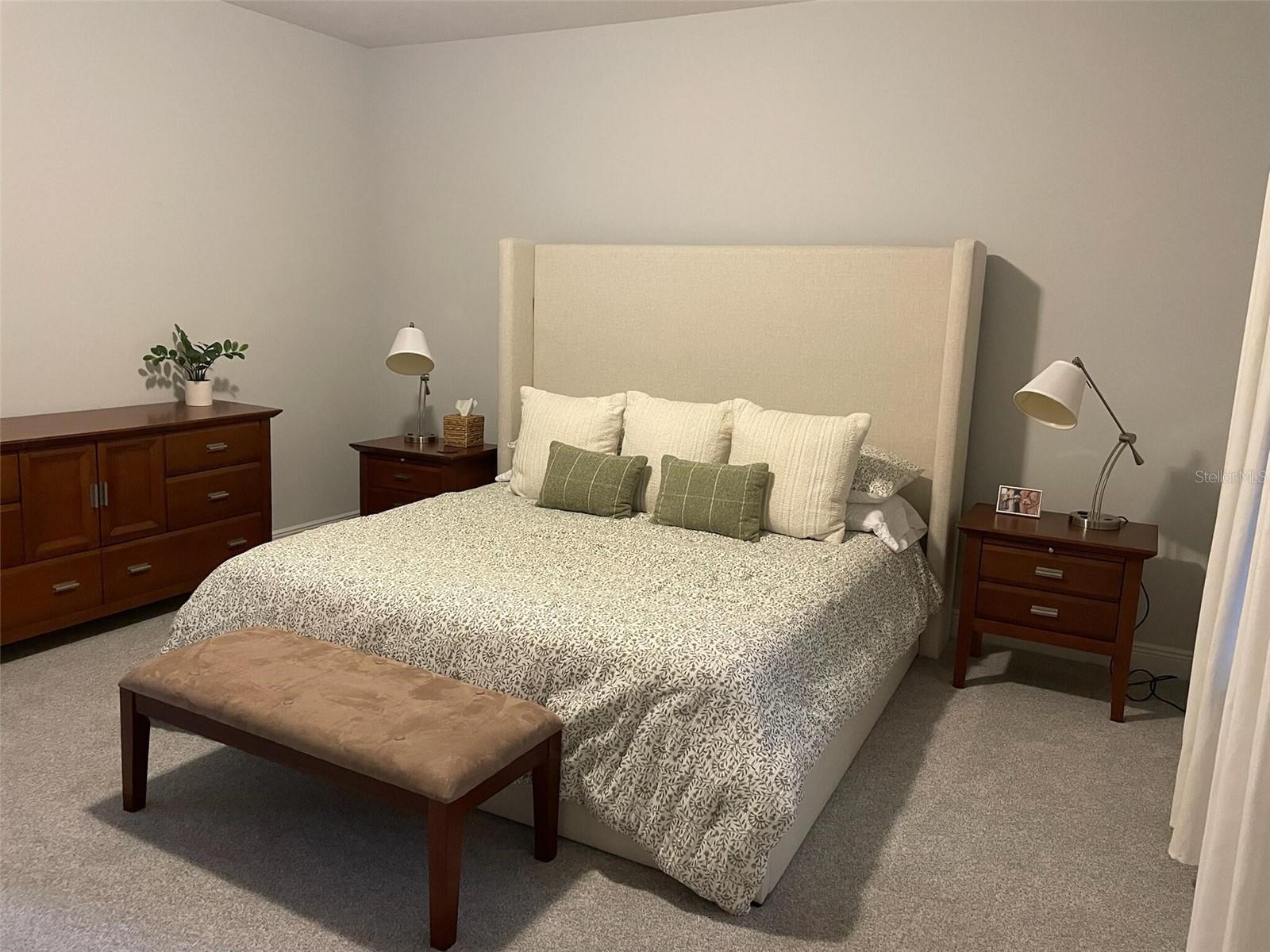 ESTUARY OF MOBBLY BAY - Residential