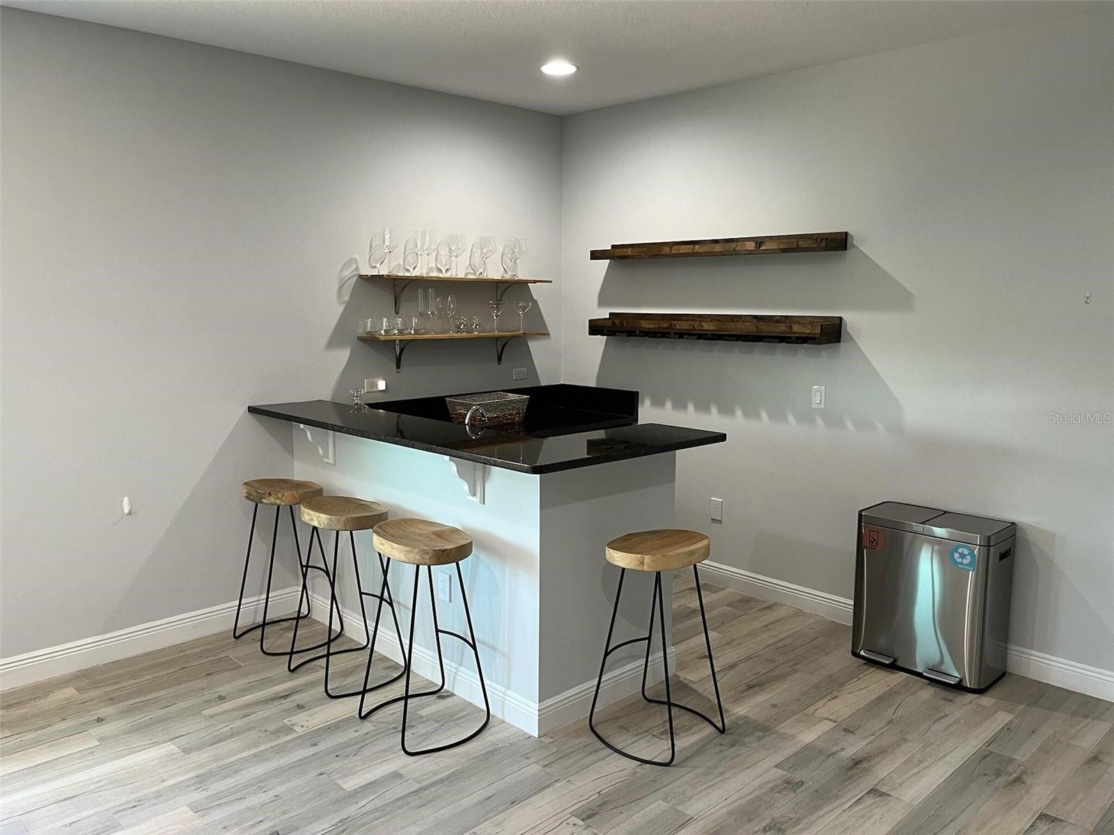 ESTUARY OF MOBBLY BAY - Residential