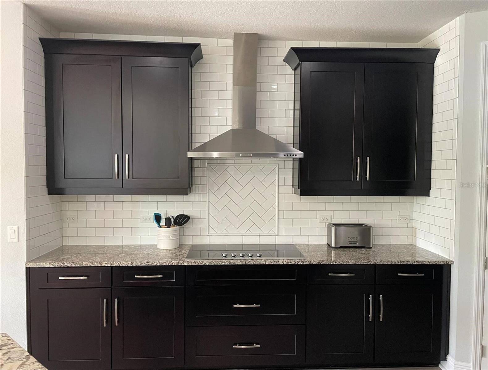 ESTUARY OF MOBBLY BAY - Residential