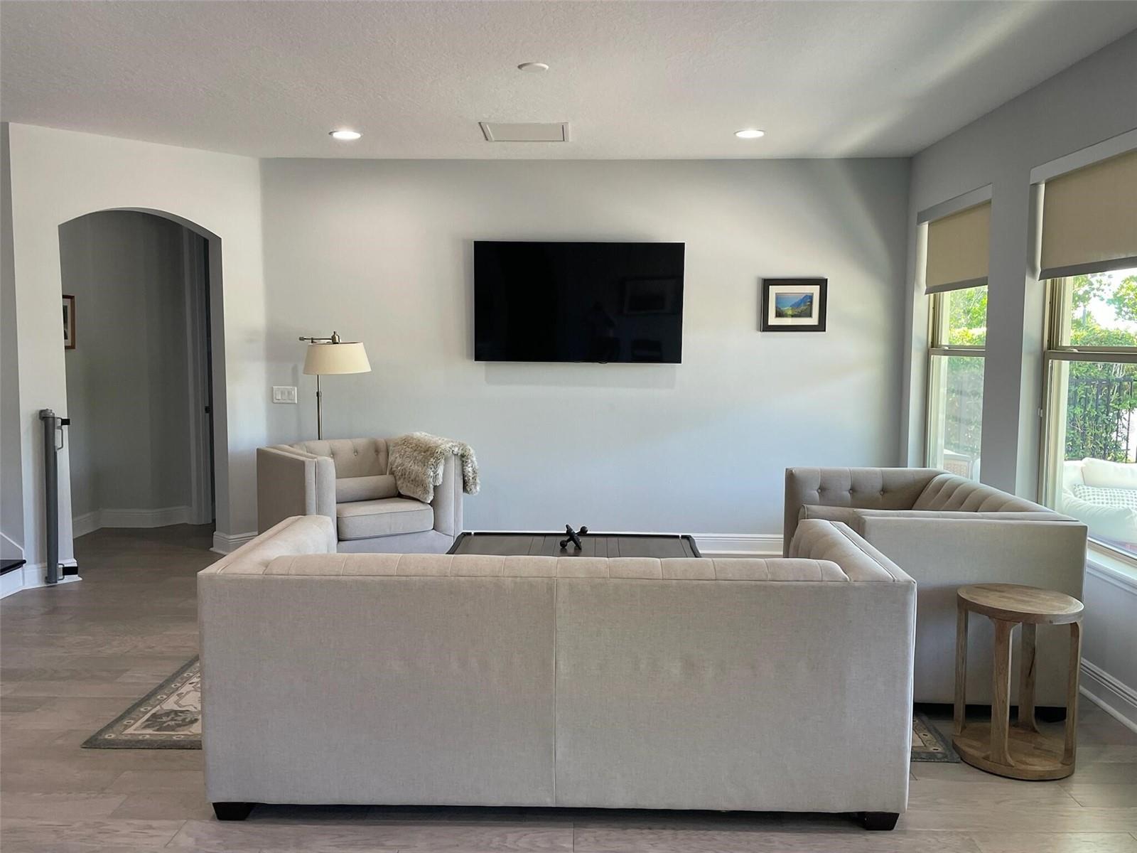 ESTUARY OF MOBBLY BAY - Residential