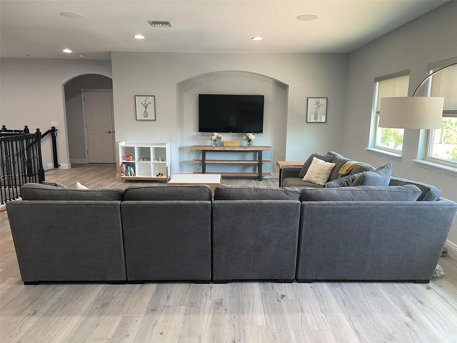 ESTUARY OF MOBBLY BAY - Residential