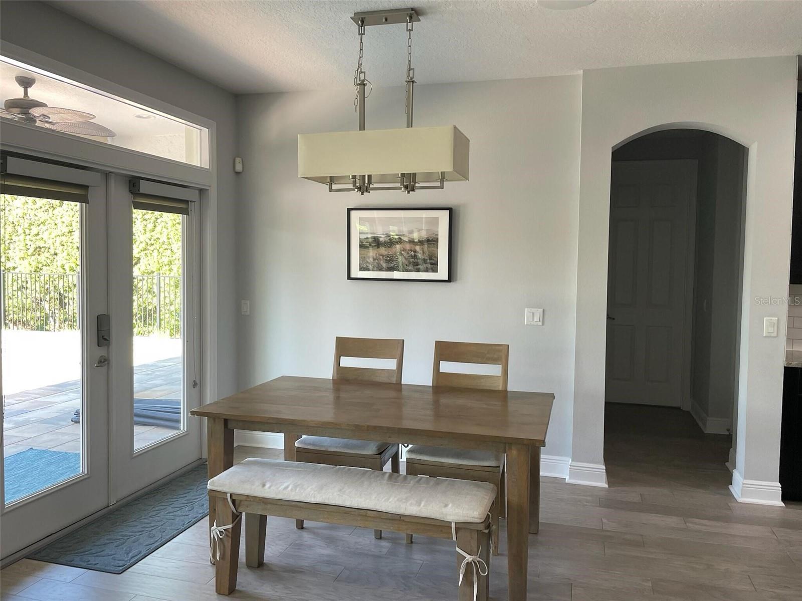 ESTUARY OF MOBBLY BAY - Residential