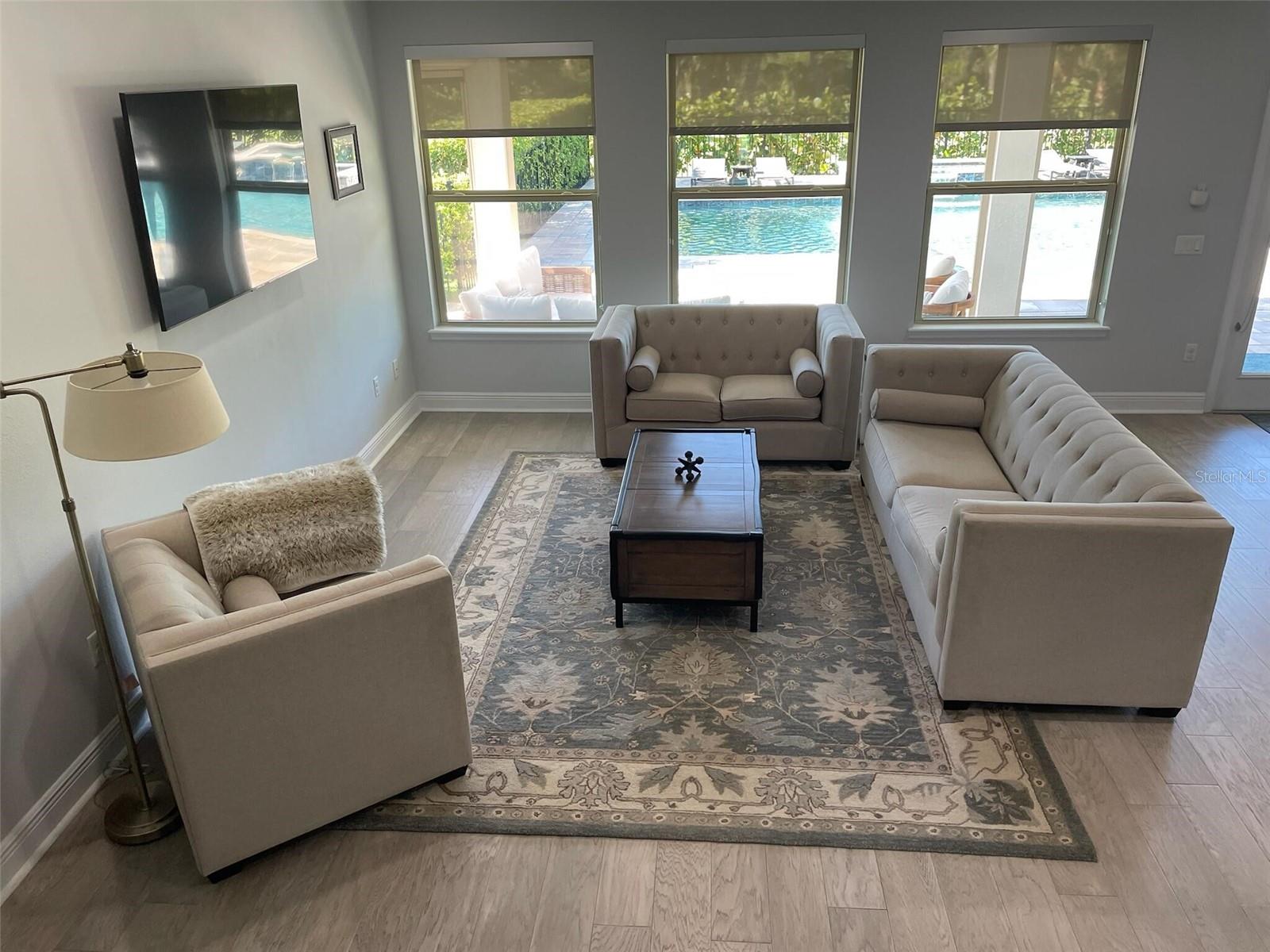 ESTUARY OF MOBBLY BAY - Residential