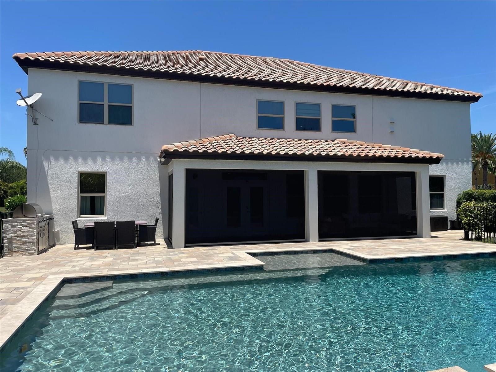 ESTUARY OF MOBBLY BAY - Residential