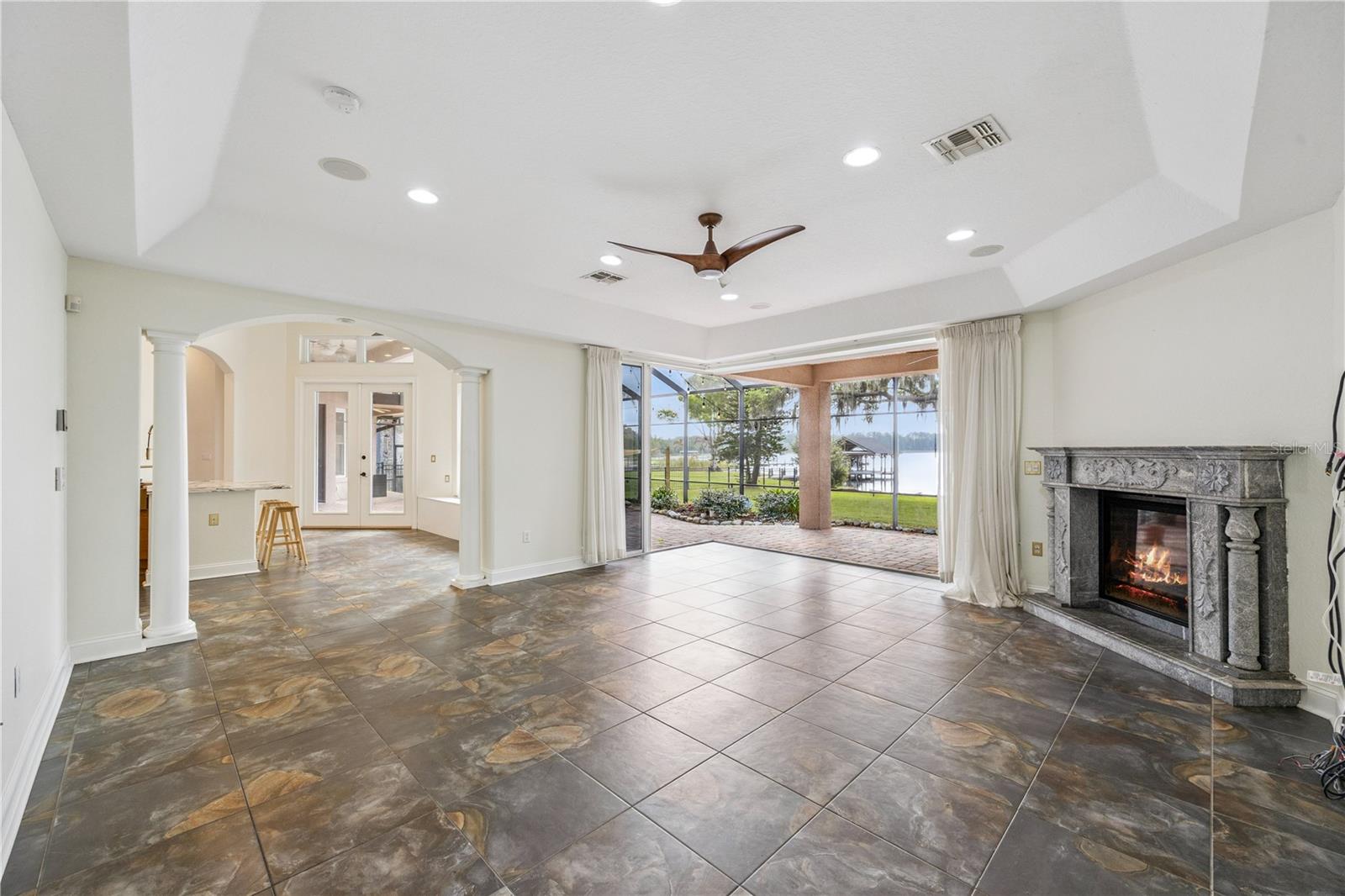 ACREAGE & UNREC - Residential