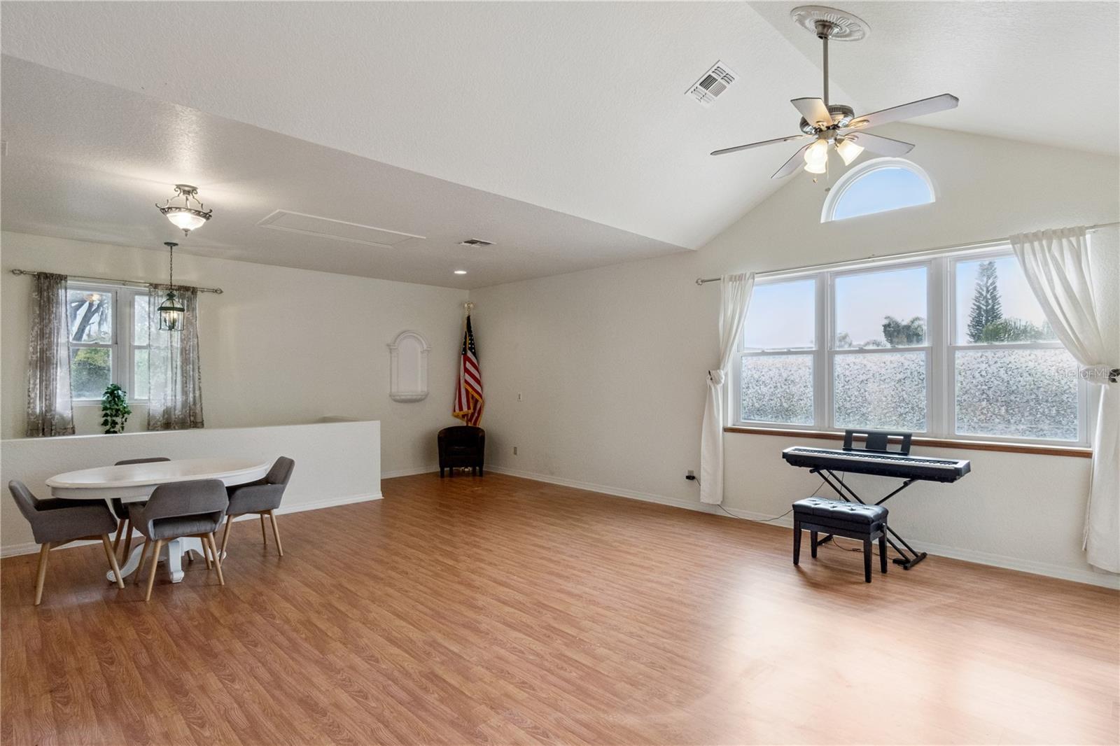 ACREAGE & UNREC - Residential