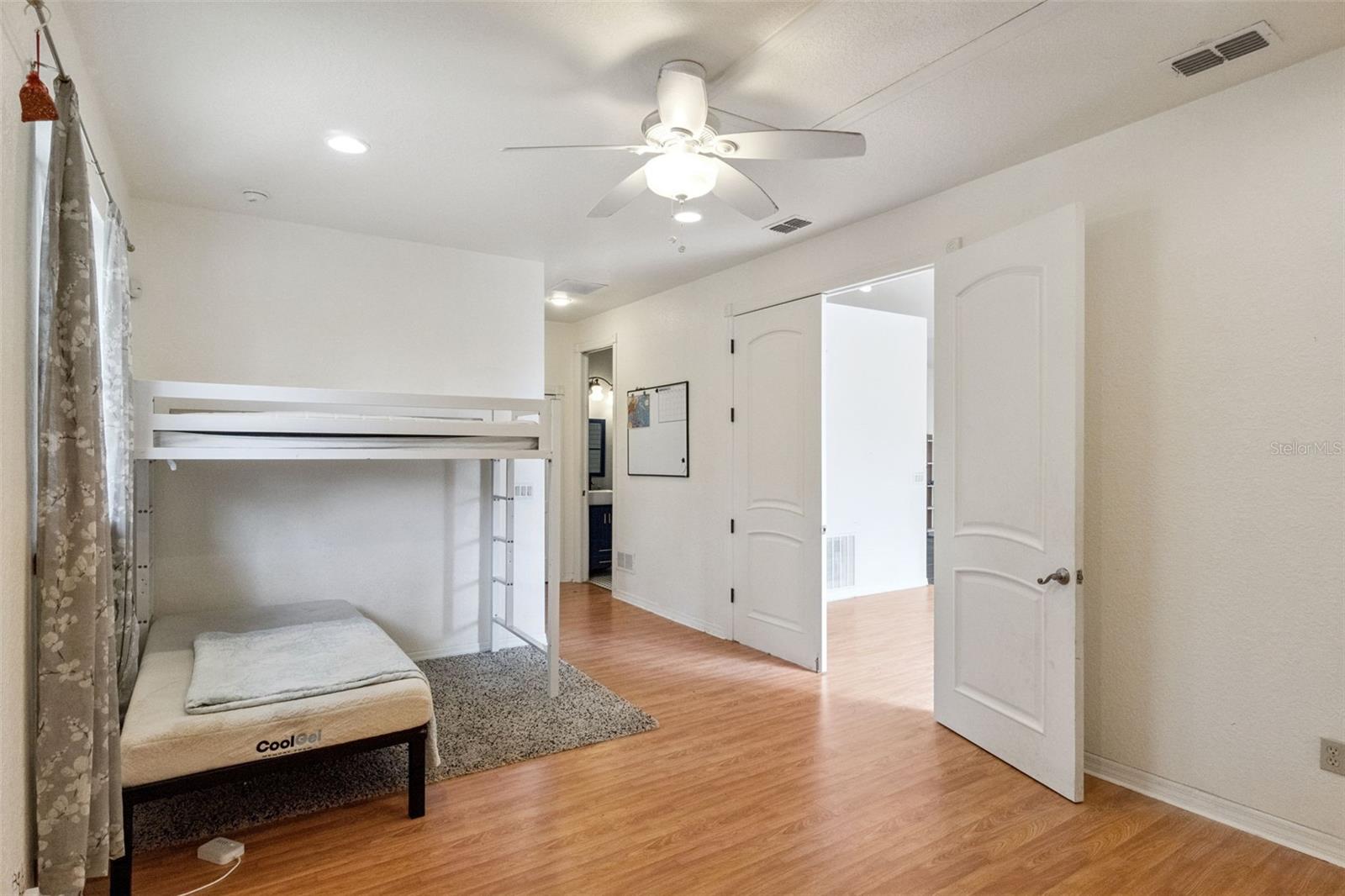 ACREAGE & UNREC - Residential